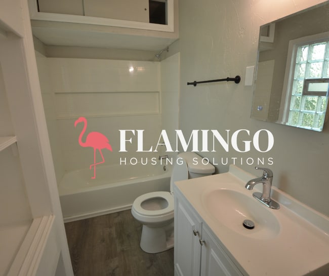 Photo - 706 Gramont Ave