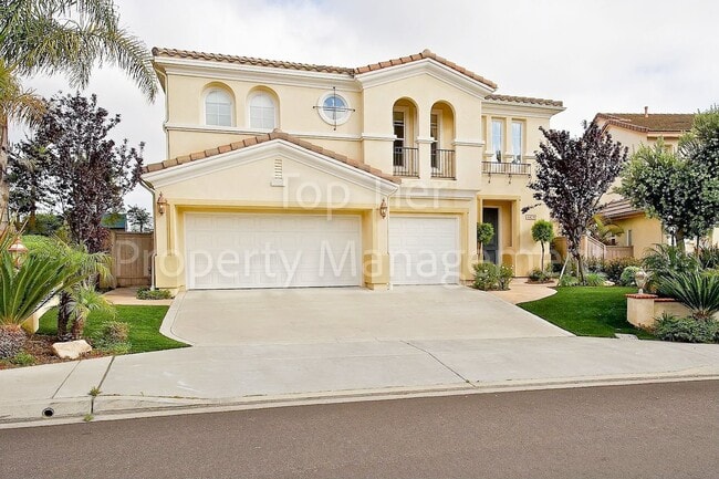 Stunning 5-Bedroom Home with Breathtaking ... - Stunning 5-Bedroom Home with Breathtaking ...