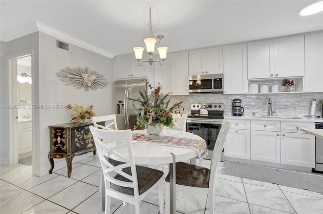 Photo - 588 Trace Cir