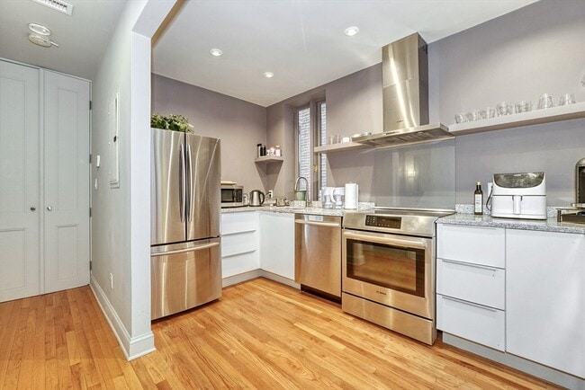 Photo - 70 Clarendon St Unit 1