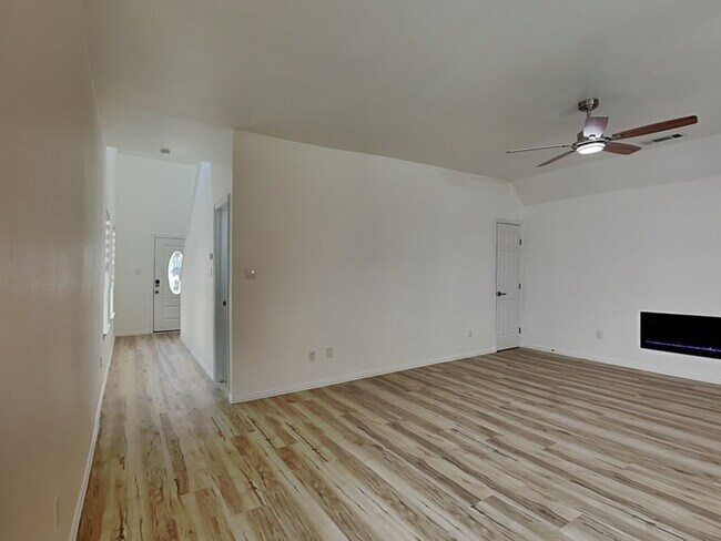 Photo - 807 Fenet St Unit B