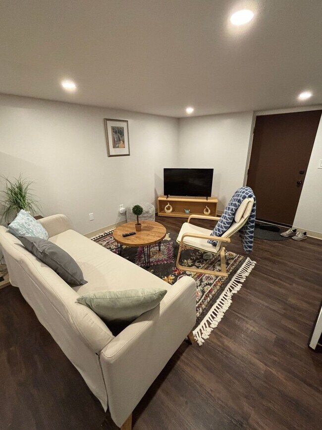 Photo - 8316 49th Ave S