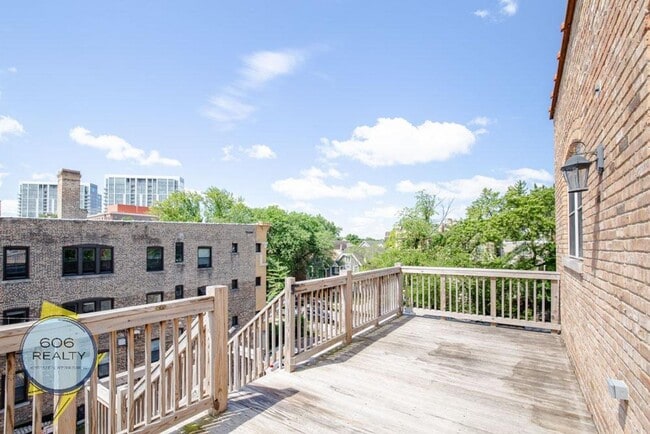 Photo - 649 W Deming Pl