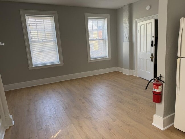 Photo - 228 Chambersburg St