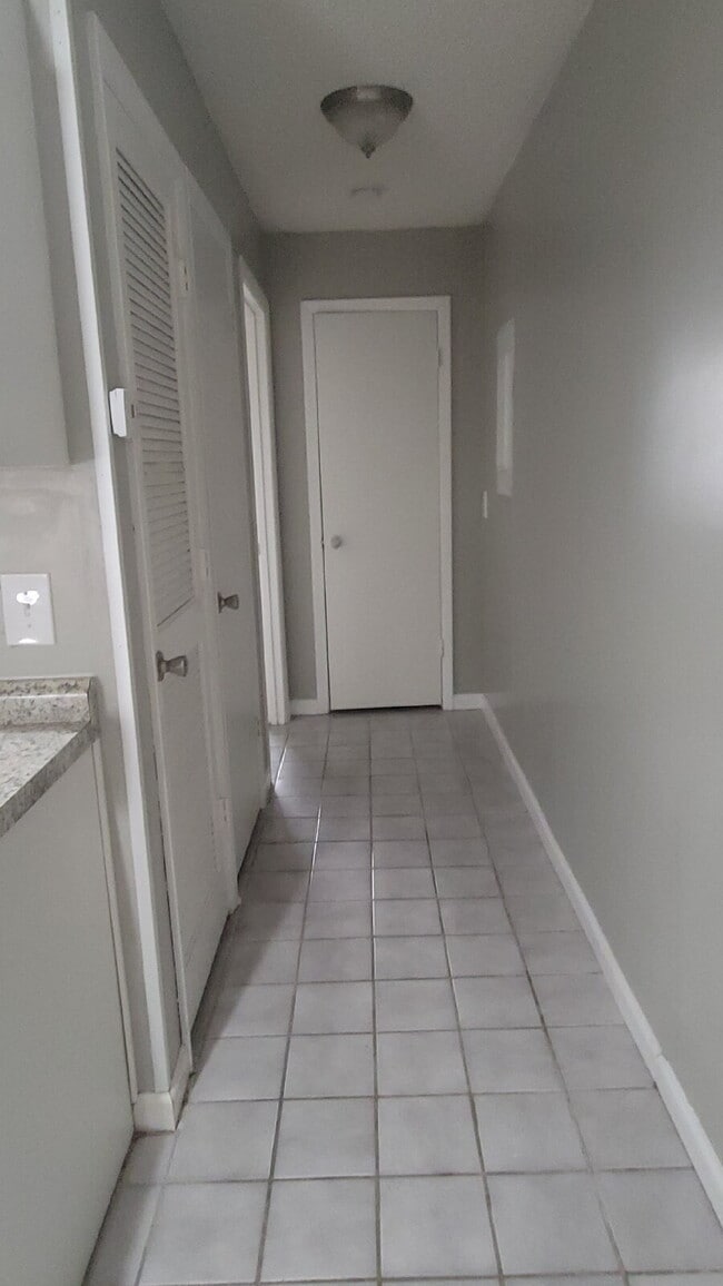 Photo - 1 month free!!! "Cozy 1-Bedroom Retreat  – Your Cozy Haven in Huntsville!" Unit Apt. B