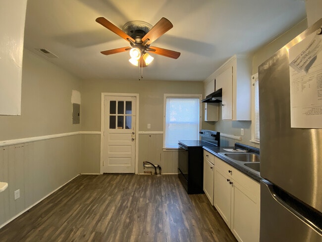 Room in House on Remount Rd