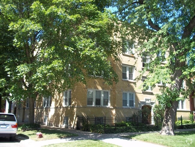 Building Photo - 1636 W Thorndale Ave Unit 3 Rental