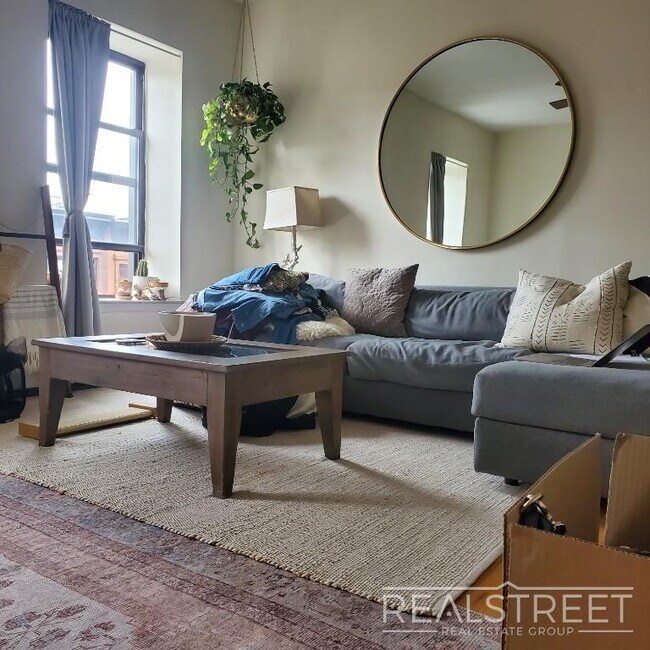 Photo - Charming 2BR with loads of sunlight in North Park Slope Unidad 4
