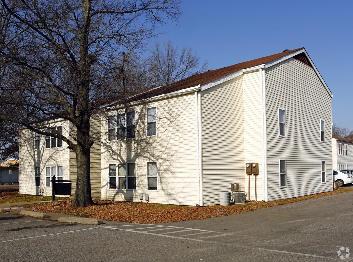 Photo - Four Seasons