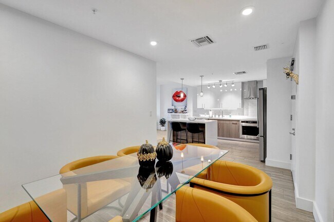 Photo - 236 SE 5th Ave Unidad 203