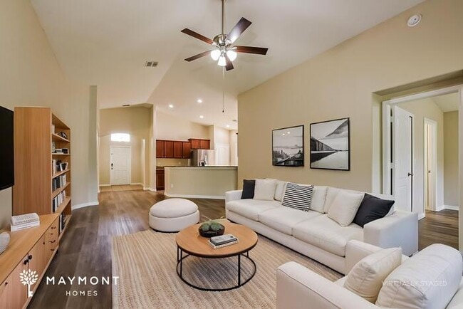 Photo - 353 Bella Rosa Cir