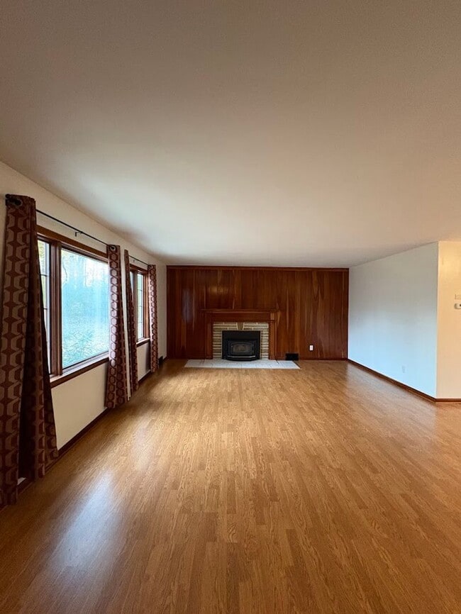 Photo - Two bedroom home for rent - Country living...