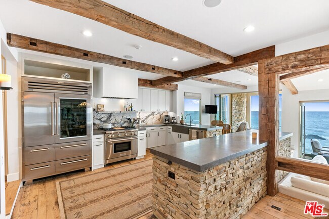 Photo - 24920 Malibu Rd