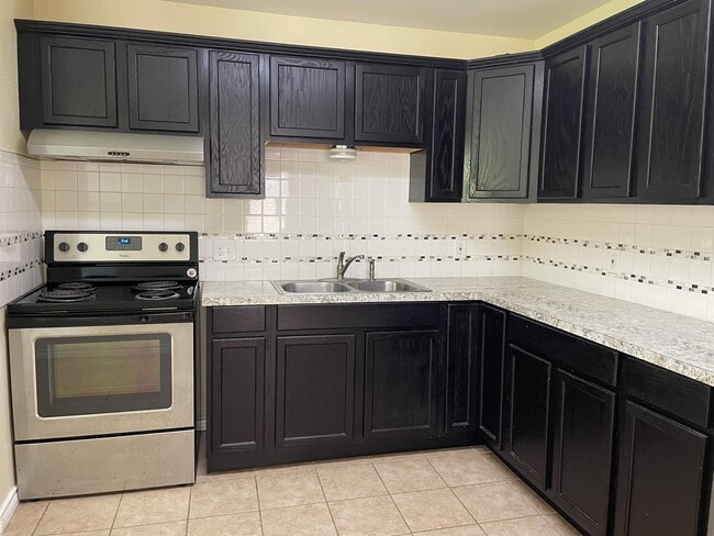 Photo - 4606 Nesbitt Dr