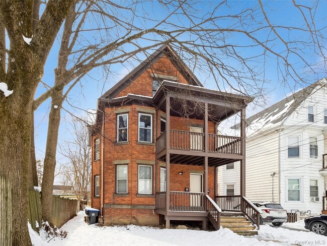 Building Photo - 236 Mansion St Unit 1