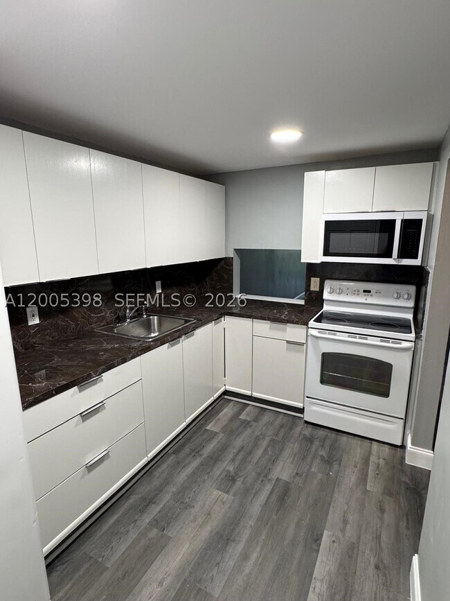 Photo - 301 NW 177th St Unit 130