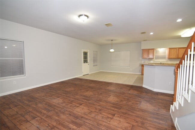 Photo - 6807 Turtlewood Dr