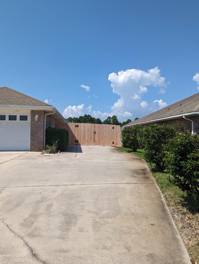 Photo - 9903 Parker Lake Cir
