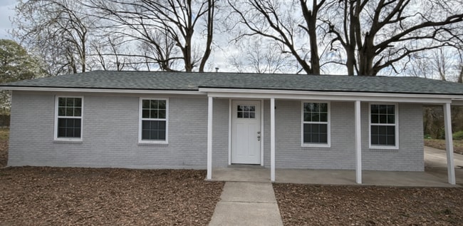 Building Photo - 4644 Huckleberry Cove