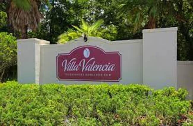 Building Photo - Villa Valencia Spacious 2 Bed 2 Bath Near Valencia Community College and 408