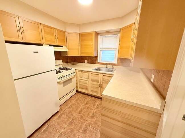 Photo - 47 Lester St