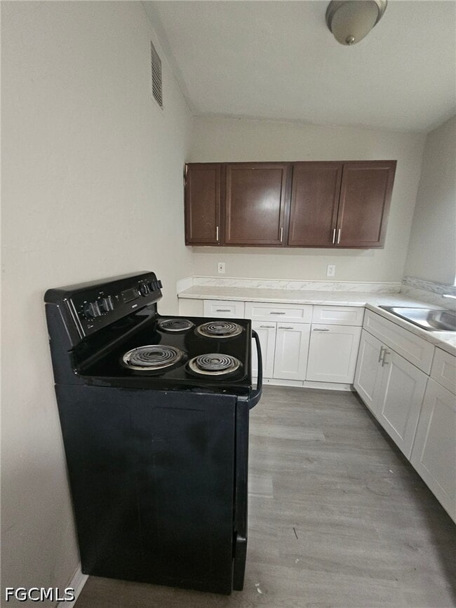 Photo - 3022 Guava St