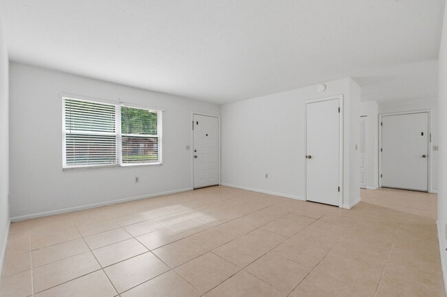 Photo - 2 Bedroom, 2 Bath House in Palmetto Woods!