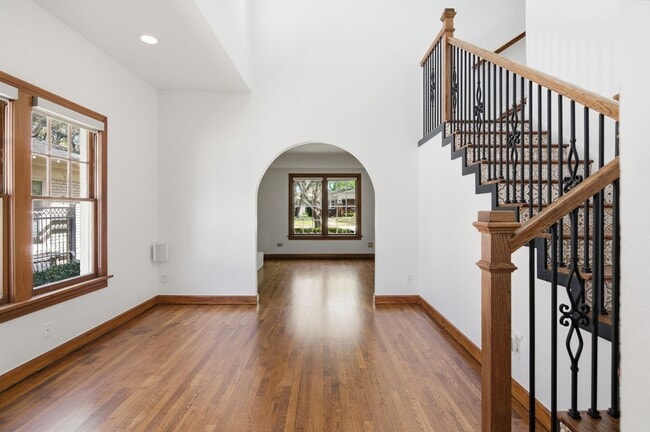 Photo - 2516 Shirley Ave