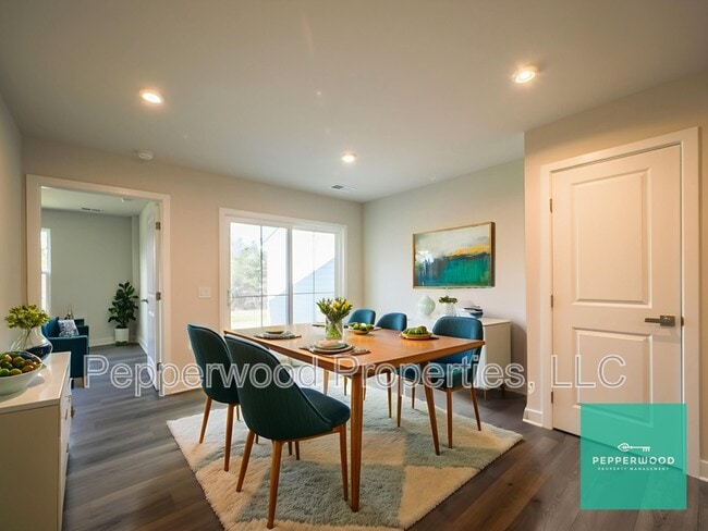 Photo - 4555 Duparc Way