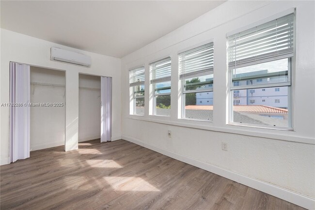 Photo - 501 SW 6th St Apartment Unit 215