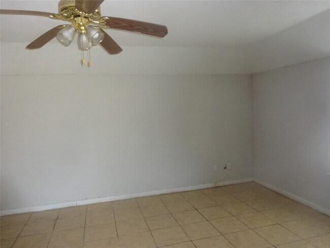 Photo - 7350 Santa Fe Dr