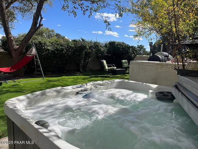 Photo - 1 Bar Heart Dr