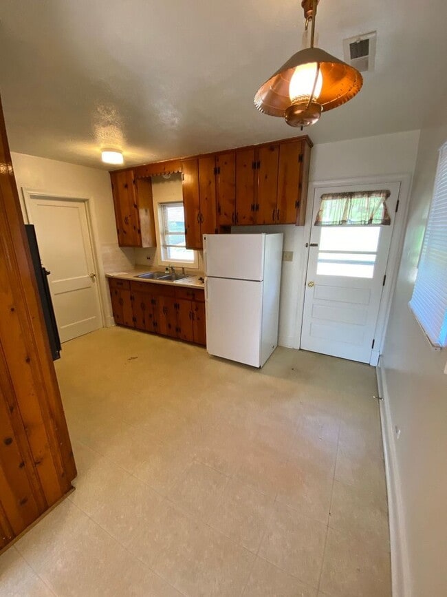 Photo - 804 St James Cir Unidad Apt #A