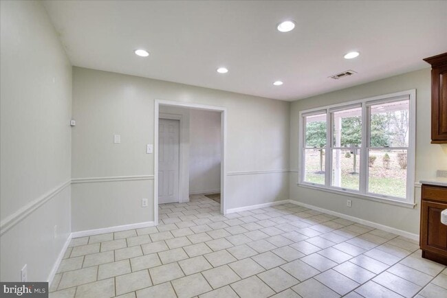 Photo - 1674 High Point Ln