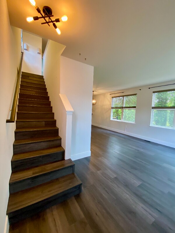 Photo - 200 Whispering Pine Pl