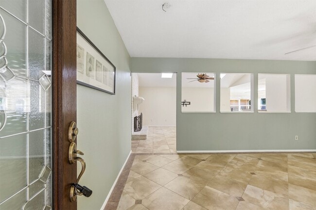 Photo - 3807 Glenwood Springs Dr