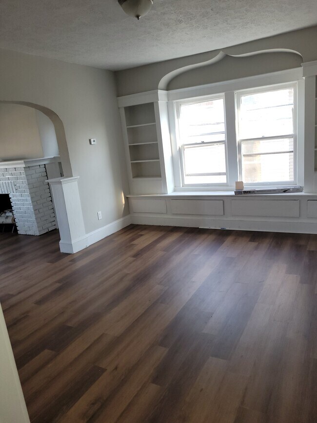 Photo - 506 E 140th St Unit upper