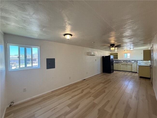 Photo - 3600 Thompson Ave