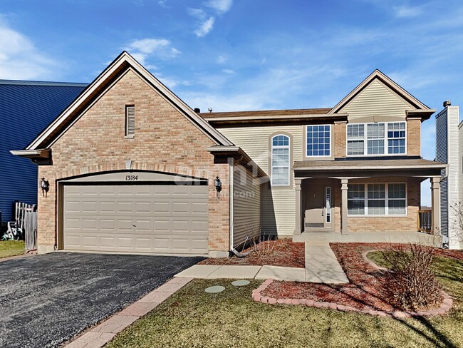 Building Photo - 13184 W Yorkshire Ln