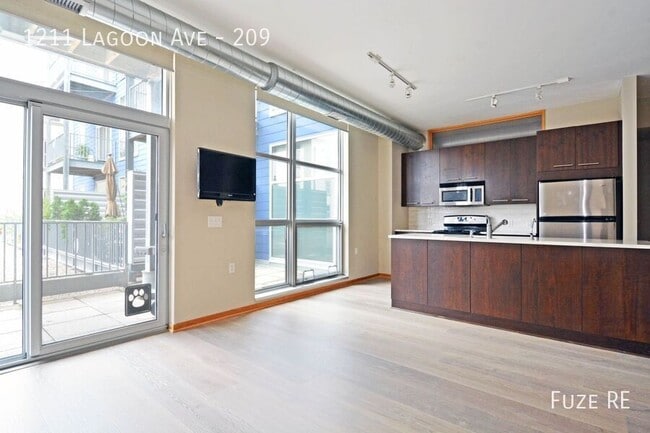 Photo - 1211 Lagoon Ave