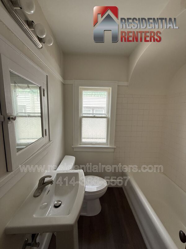 Photo - 3031 N 60th St Unit Upper