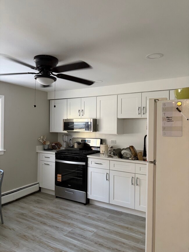 Building Photo - 1039 David Dr Unit 1E