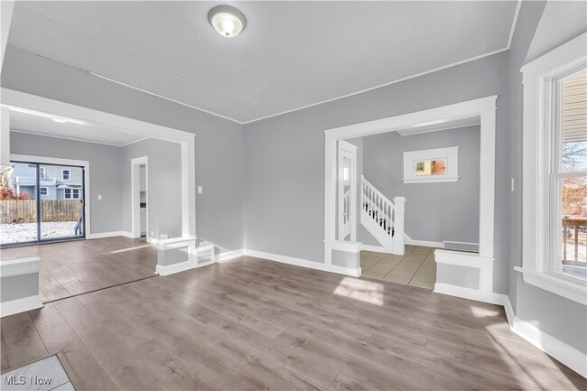 Photo - 3138 W 101st St