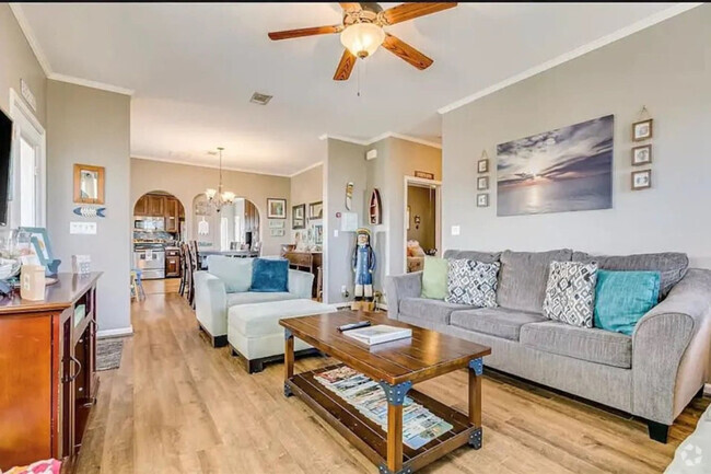 Building Photo - 2019 Flamingo Rd Unit ID1223253P Rental