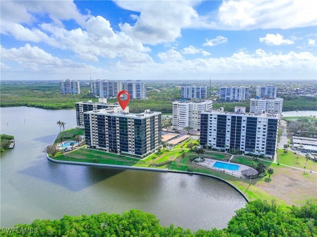 Building Photo - 15 Bluebill Ave Unit 103s