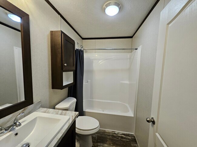 Photo - 1 Lou Henry Ln