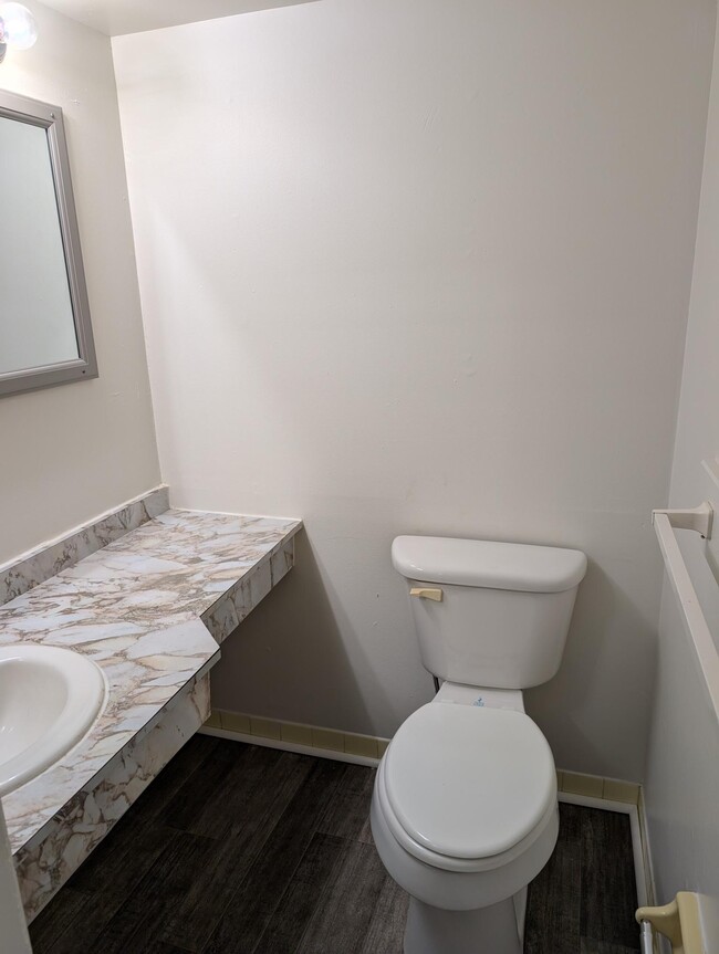 Photo - 1001 White Oak Rd Unit G21