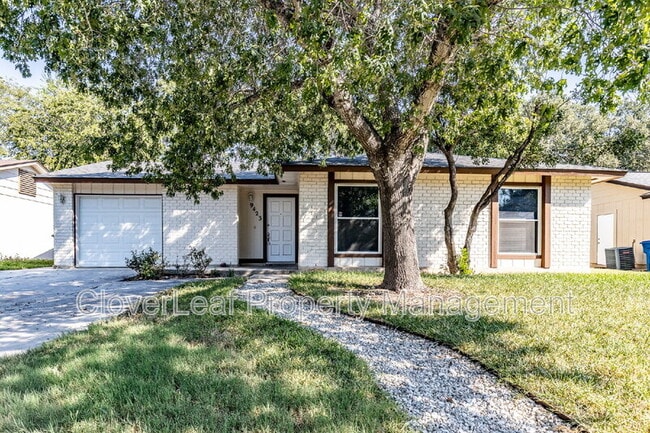 Building Photo - 9423 Cliff Way St