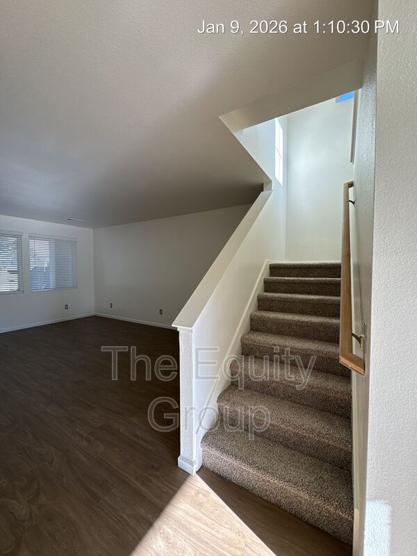 Photo - 816 W Loyola Ave