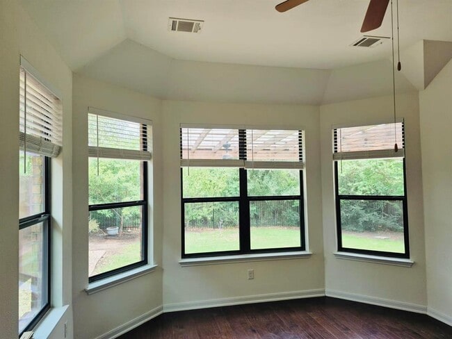 Photo - 5524 Allamanda Dr